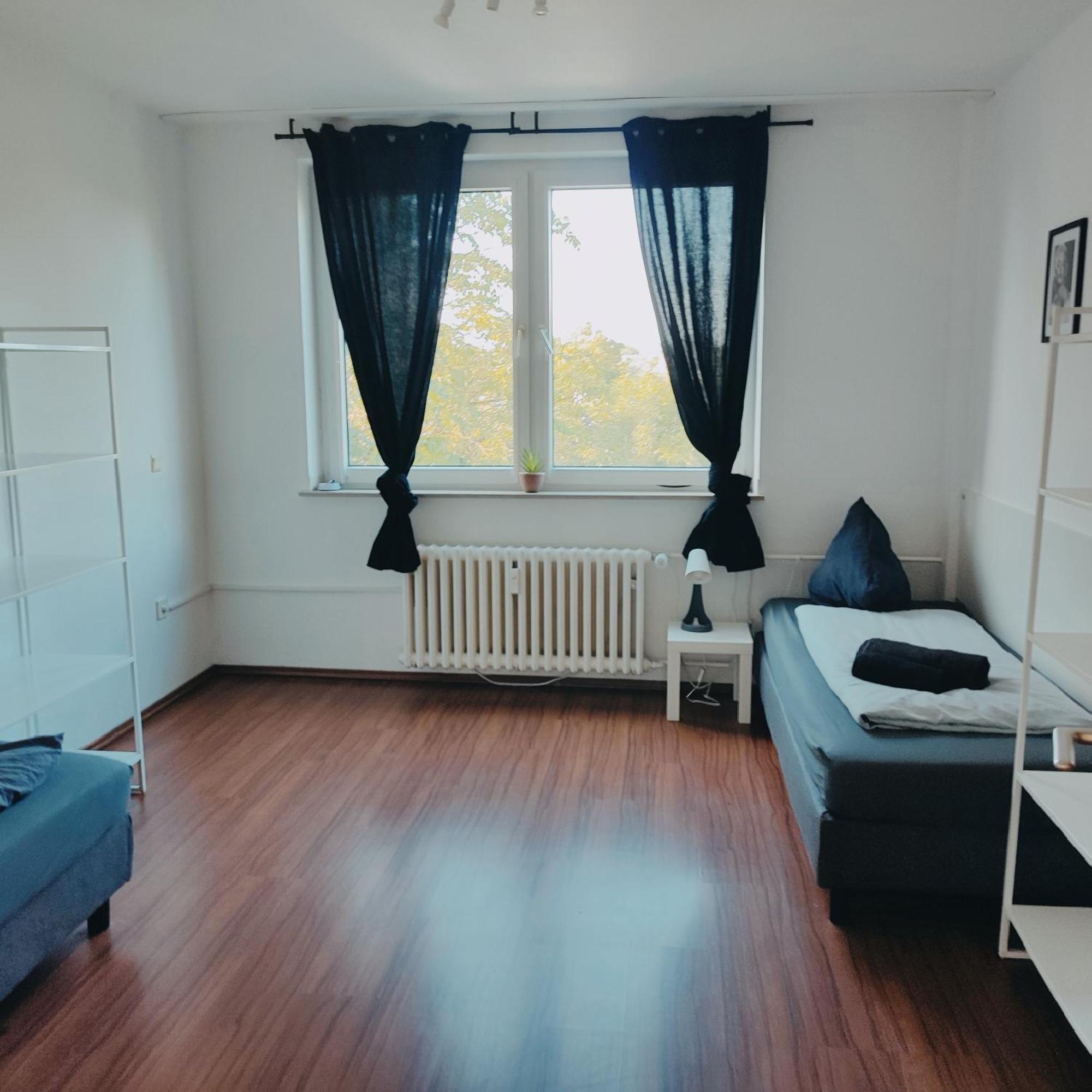 Ferienwohnung Monteurwohnung Messewohnung Duisburg Sued Grenze Duesseldorf 6 Personen Exterior foto